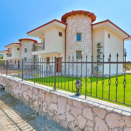 Kuytu Вилла Каш