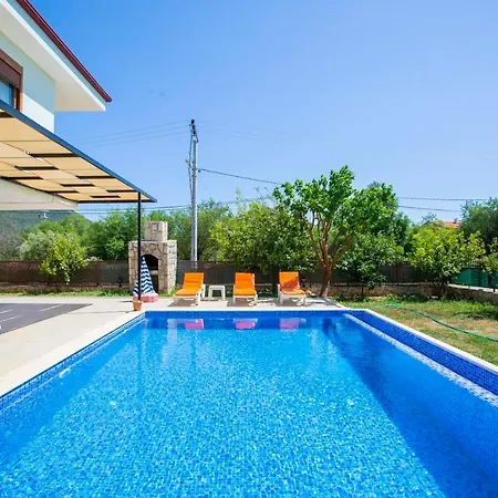 Villa Kuytu Kas